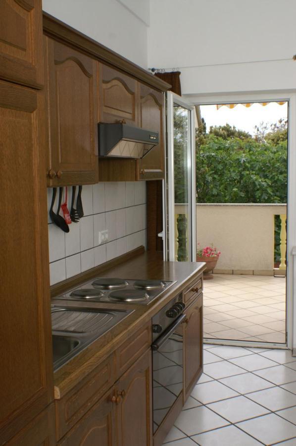 Apartments By The Sea Mandre, Pag - 4098 Exterior foto